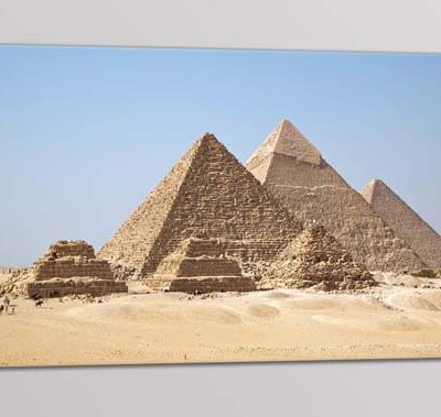 quardo moderno piramidi Egitto