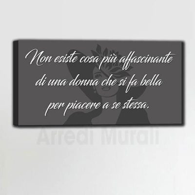 Quadro frase bellezza con sullo sfondo volto di donna