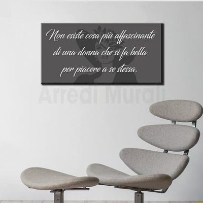 Quadro frase bellezza con volto di donna stile moderno