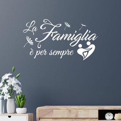 Scritta adesiva per la famiglia da muro