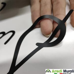 Adesivi murali intagliati e prespaziati