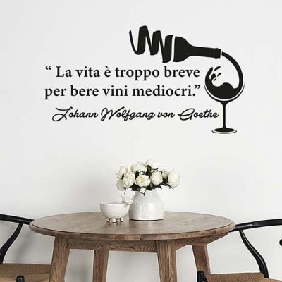 Decorazione adesiva con frase sul vino