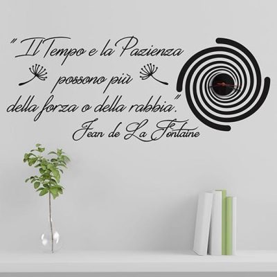 Orologio da parete di design con citazione adesiva
