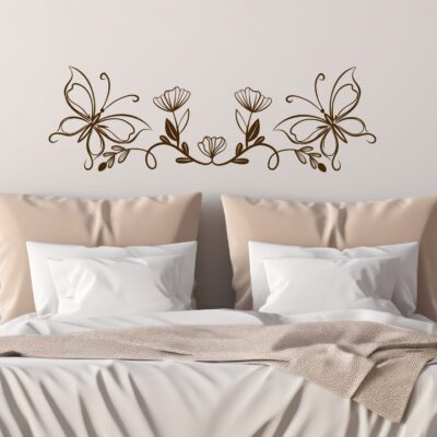 L’Adesivo Murale Decorativo con Farfalle è la scelta ideale per impreziosire la camera da letto con un tocco romantico e naturale.