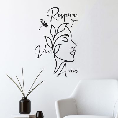 Adesivi murali soggiorno moderni con scritta decorativa, perfetti per ambienti minimal e contemporanei.