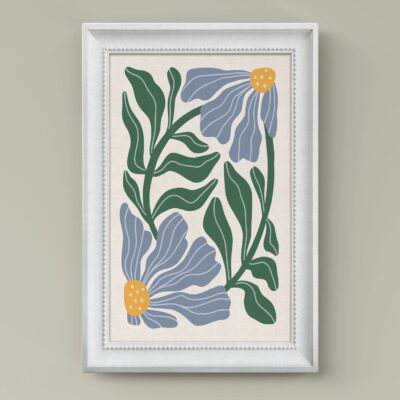 Quadri decorativi per testata letto con fiori blu e gialli su fondo neutro, ideale per ambienti moderni.